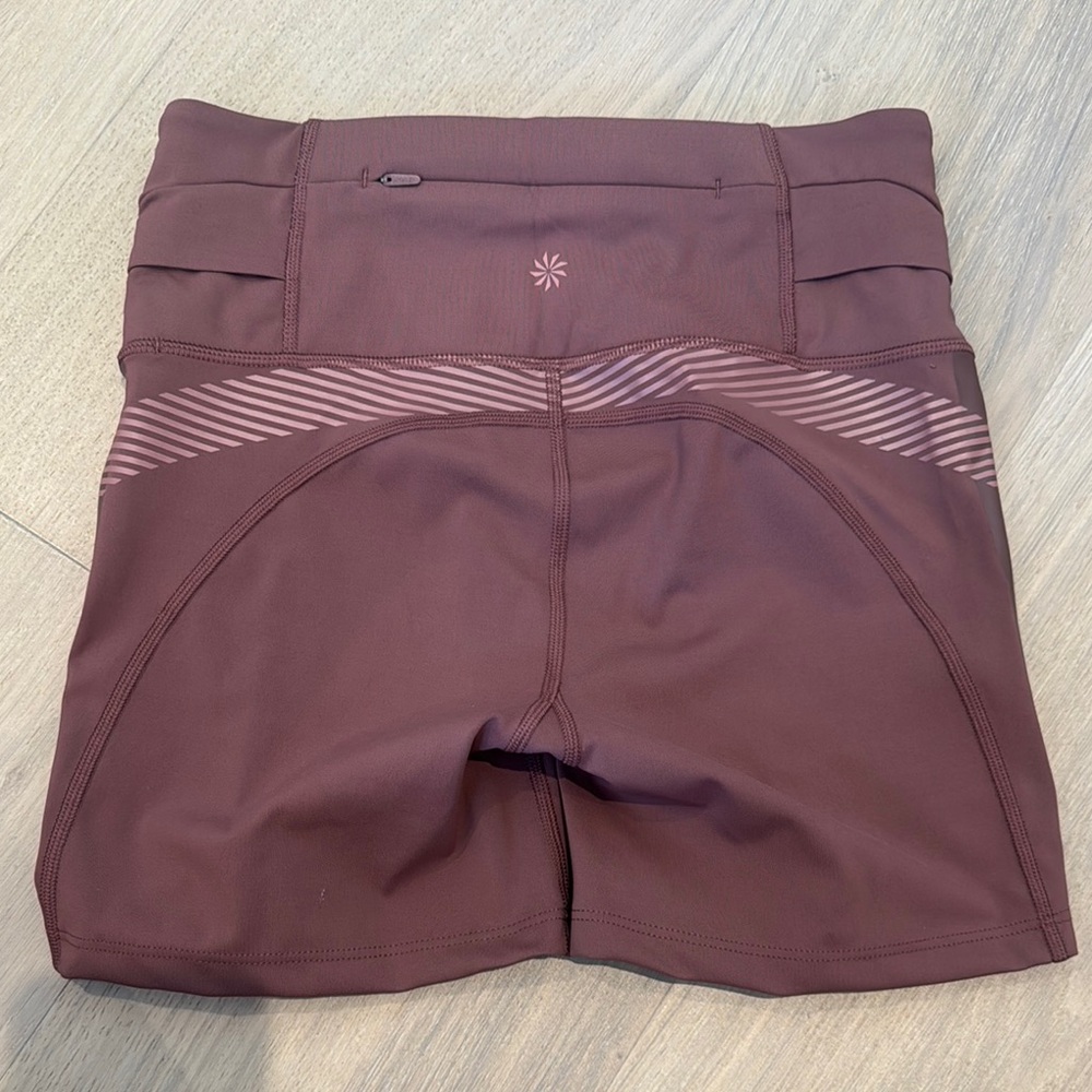 Athleta workout shorts never worn